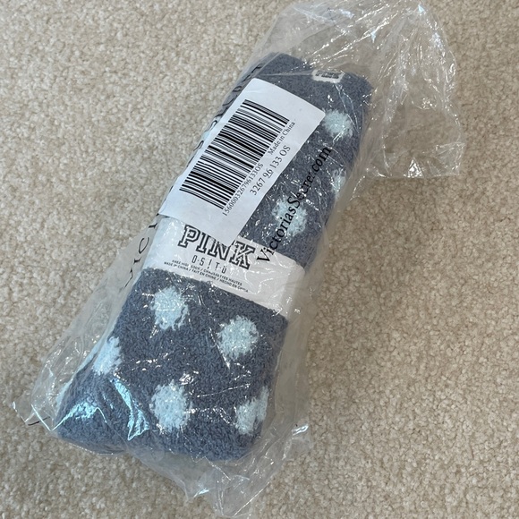 PINK Fluffy Fleece Socks 2-Pack New! - Picture 2 of 5